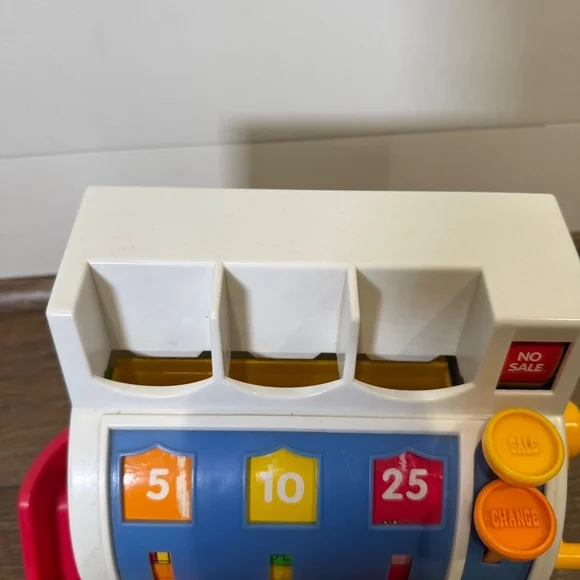 Vintage Fisher Price Cash Register, Working Bell, Functional Buttons, 5 Coins - Picture 10 of 14